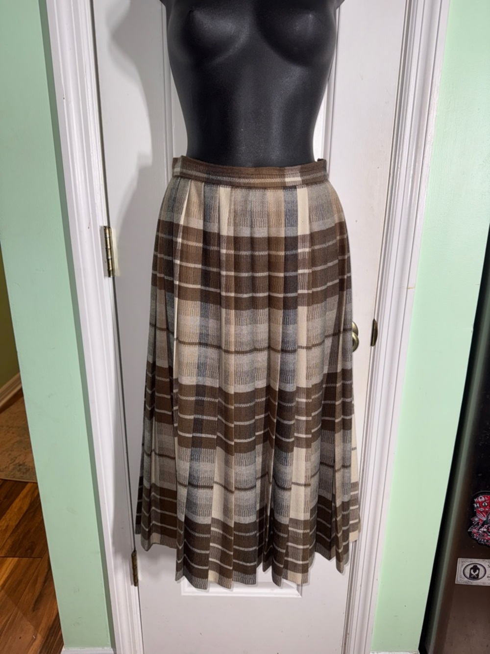 Evan-Picone Brown Plaid 100% Wool Vintage Pleated A-Line Skirt Size 12